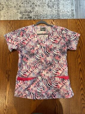 Butter-Soft Multicolor Swirl V-Neck Top in Pink, Purple & Blue